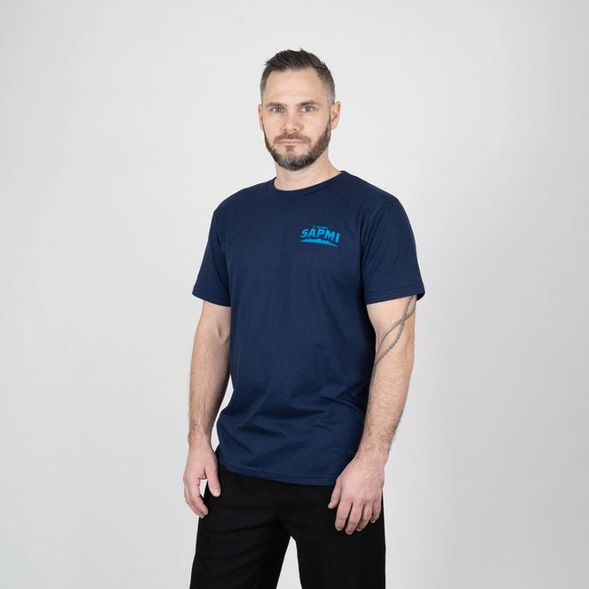 Huvudbild GREAT SÁPMI T-SHIRT - NAVY